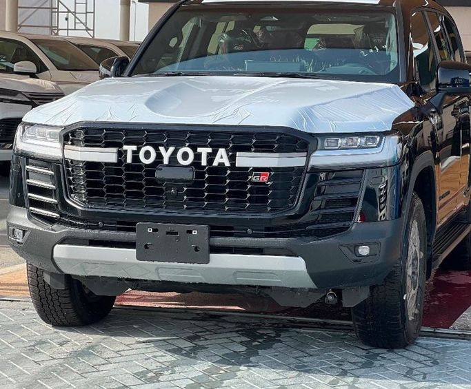 Новый ⁦Toyota Land Cruiser Twin Turbo 300 Series, 3.3 л, 2026⁩ в ОАЭ, Дубай от Maqbool Motors FZCO Черный цвет. GCC | AUTO.AE | Объявление #286494