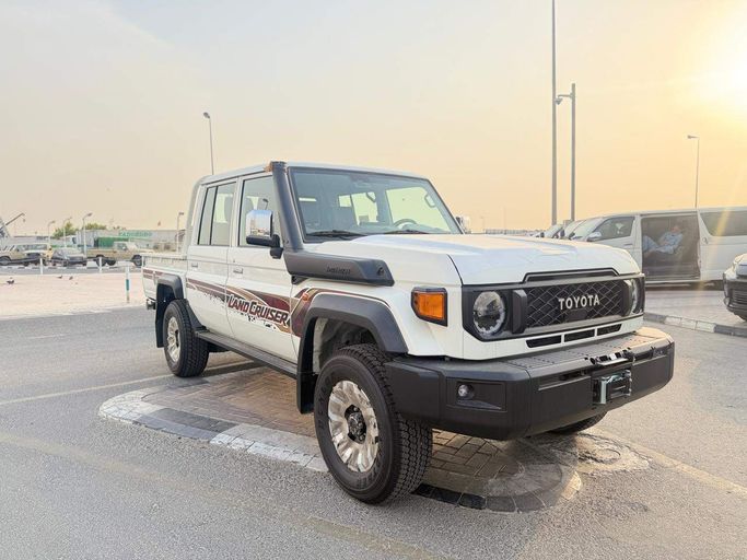 New ⁦Toyota Land Cruiser 70 Series Facelift 2, 4.0 l, 2026⁩ in UAE, Dubai by ADDRESS MOTORS, Beige color. GCC Specs | AUTO.AE | Listing #287393