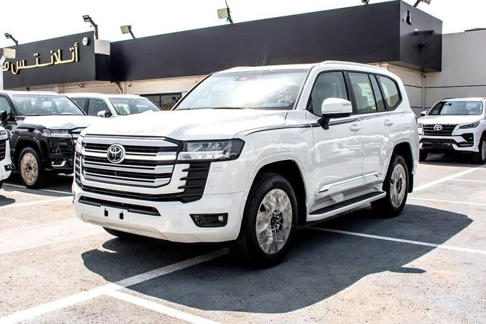 Новый ⁦Toyota Land Cruiser 300 Series, 4.0 л, 2026⁩ в ОАЭ, Дубай от MFB MOTORS FZCO Белый цвет. GCC | AUTO.AE | Объявление #292136