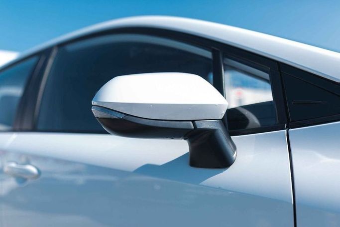 New Toyota Levin XII (E210) Facelift, 1.2 l, 2023 in Dubai by Albakheet Motors, White color. Chinese Specs | AUTO.AE