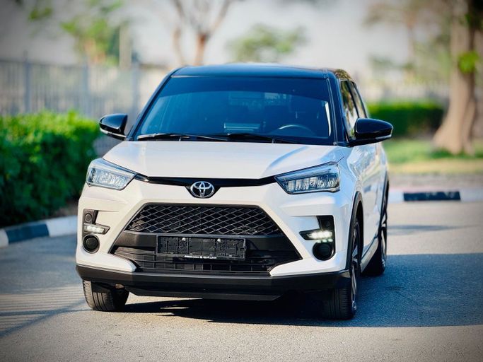 جديدة Toyota Raize I, 1.0 l, 2024 في في دبي من PINOY USED CARS، اللون أبيض. مواصفات الخليج | AUTO.AE | إعلان #247462
