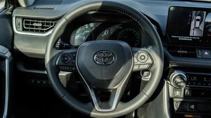 Новый Toyota RAV4 V (XA50), 2.5 л, 2024 в Дубае от Altass Motors Черный цвет. Other | AUTO.AE