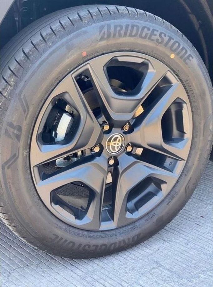 New Toyota RAV4 V (XA50), 2.5 l, 2023 in Dubai by Mohamed Hakim Motors, Grey color. GCC Specs | AUTO.AE