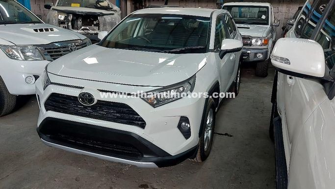 Used Toyota RAV4 V (XA50), 2.5 l, 2020 in Dubai by Alhamd Motors, White color. Other | AUTO.AE