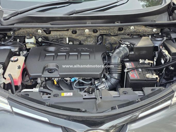 Used Toyota RAV4 V (XA50), 2.5 l, 2018 in Dubai by Alhamd Motors, Grey color. Other | AUTO.AE