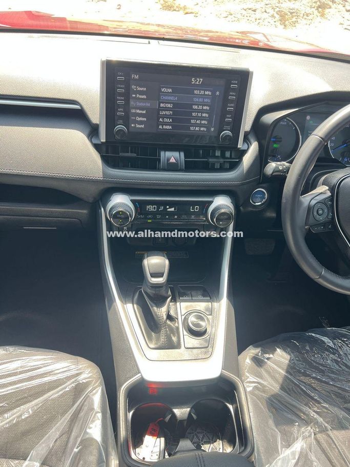 Used Toyota RAV4 V (XA50), 2.5 l, 2020 in Dubai by Alhamd Motors, Red color. Other | AUTO.AE