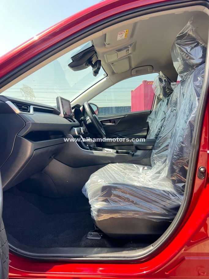 Used Toyota RAV4 V (XA50), 2.5 l, 2020 in Dubai by Alhamd Motors, Red color. Other | AUTO.AE