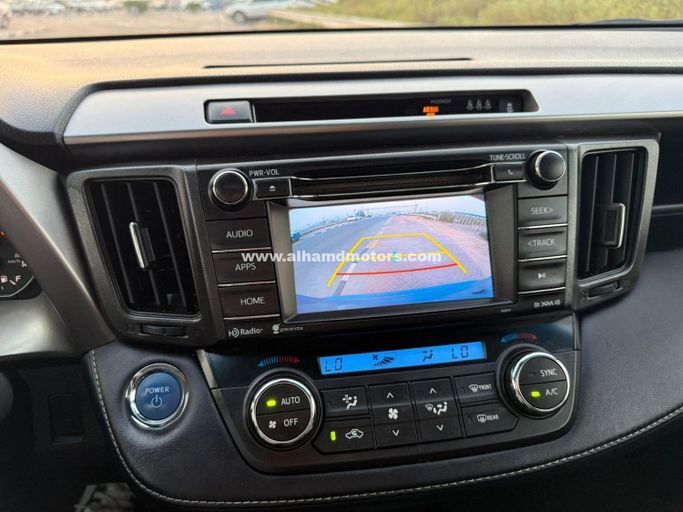 Used Toyota RAV4 IV (XA40) Facelift, 2.5 l, 2017 in Dubai by Alhamd Motors, Blue color. American Specs | AUTO.AE