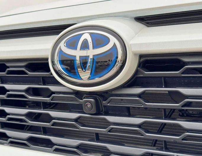 Новый Toyota RAV4 V (XA50), 2.5 л, 2024 в Дубае от SK Motors Белый цвет. Китайская | AUTO.AE