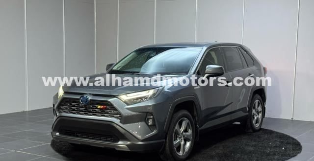Used Toyota RAV4 V (XA50), 2.5 l, 2022 in Dubai by Alhamd Motors, Grey color. Other | AUTO.AE