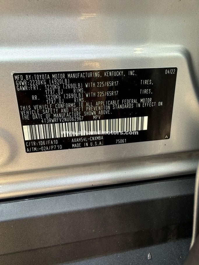 Used Toyota RAV4 V (XA50), 2.5 l, 2022 in Dubai by Alhamd Motors, Silver color. American Specs | AUTO.AE