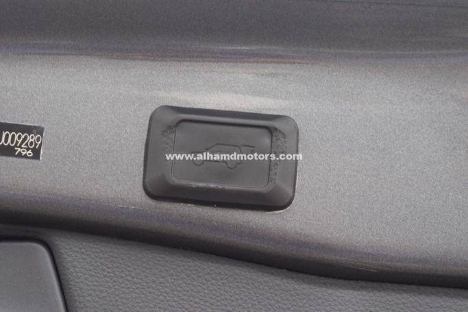 Used Toyota RAV4 V (XA50), 2.5 l, 2021 in Dubai by Alhamd Motors, Grey color. Other | AUTO.AE