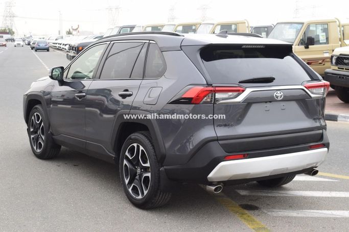 Used Toyota RAV4 V (XA50), 2.5 l, 2021 in Dubai by Alhamd Motors, Grey color. Other | AUTO.AE