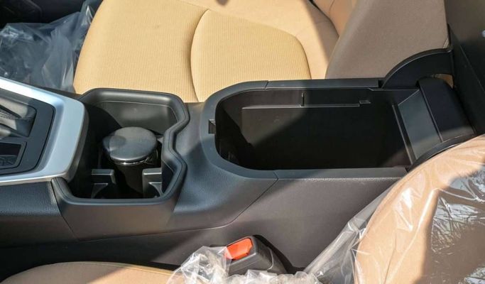 New Toyota RAV4 V (XA50), 2.5 l, 2024 in Dubai by F7 Motors, White color. GCC Specs | AUTO.AE