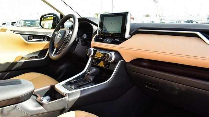 Новый Toyota RAV4 V (XA50), 2.5 л, 2023 в Дубае от Najem Motors Черный цвет. GCC | AUTO.AE