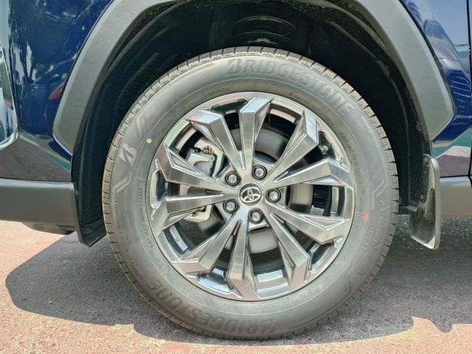 Новый Toyota RAV4 V (XA50), 2.5 л, 2023 в Дубае от SK Motors Тёмно-синий цвет. Other | AUTO.AE