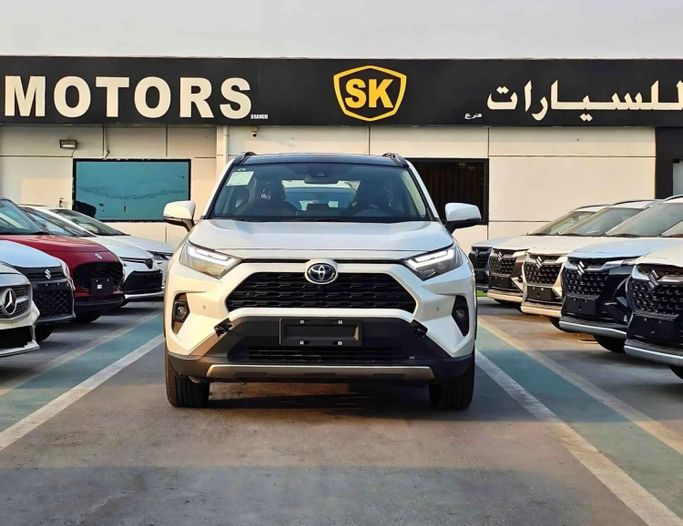 New Toyota RAV4 V (XA50), 2.5 l, 2025 in Dubai by SK Motors, White color. Other | AUTO.AE