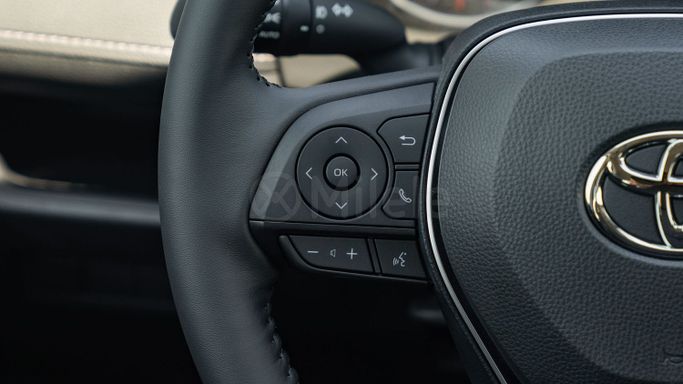 Новый Toyota RAV4 V (XA50), 2.0 л, 2024 в Дубае от Milele Серый цвет. Other | AUTO.AE