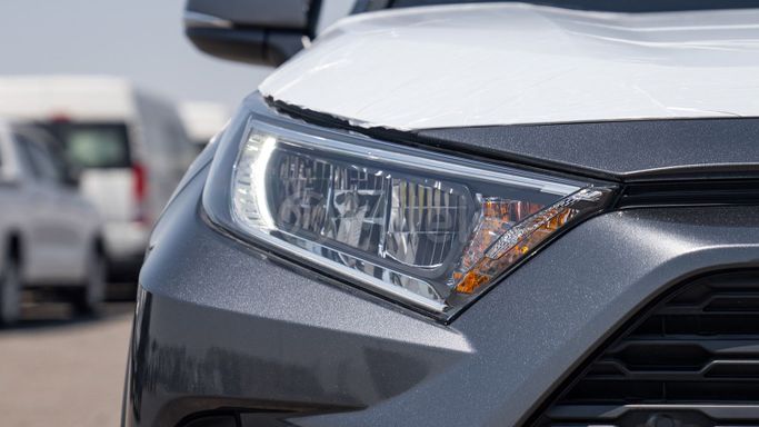 Новый Toyota RAV4 V (XA50), 2.0 л, 2024 в Дубае от Milele Серый цвет. Other | AUTO.AE