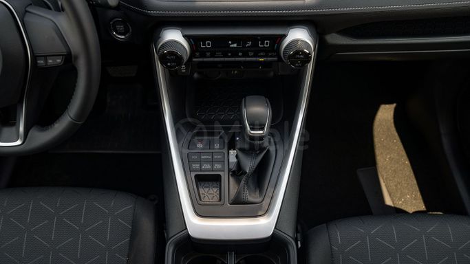 Новый Toyota RAV4 V (XA50), 2.0 л, 2024 в Дубае от Milele Голубой цвет. Other | AUTO.AE