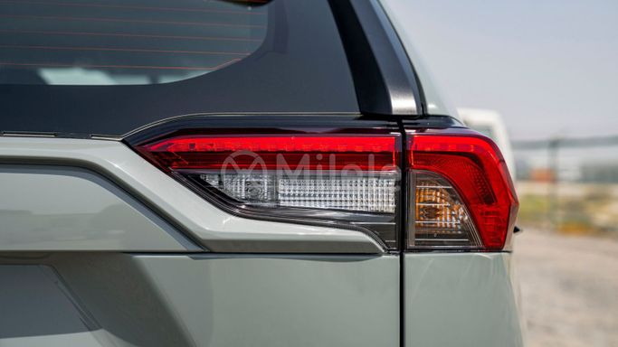 Новый Toyota RAV4 V (XA50), 2.0 л, 2024 в Дубае от Milele Бирюзовый цвет. Other | AUTO.AE