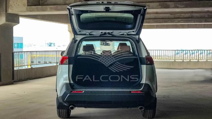 Новый Toyota RAV4 V (XA50), 2.5 л, 2023 в Дубае от Falcons GT Motors FZCO Серебристый цвет. Other | AUTO.AE