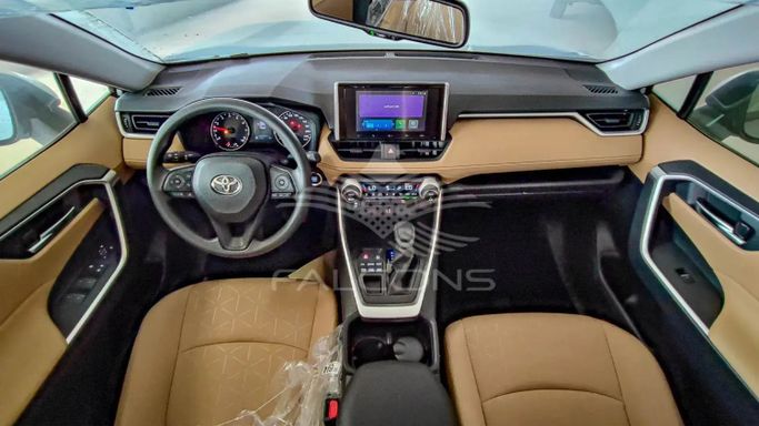 Новый Toyota RAV4 V (XA50), 2.5 л, 2023 в Дубае от Falcons GT Motors FZCO Серебристый цвет. Other | AUTO.AE