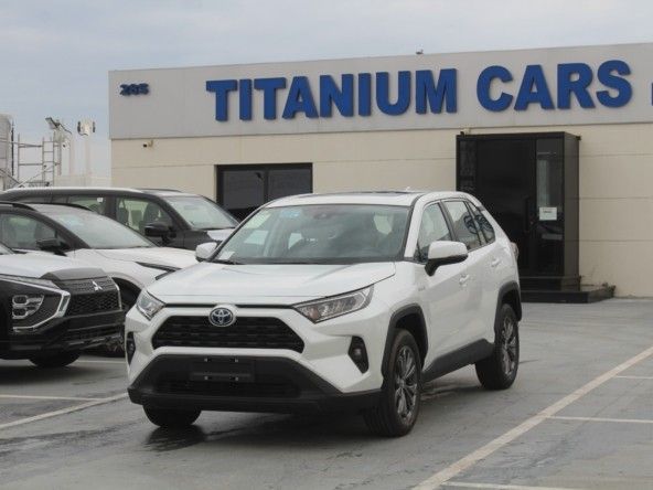 Новый Toyota RAV4 V (XA50), 2.5 л, 2023 в Дубае от Titanum Cars Белый цвет. Китайская | AUTO.AE
