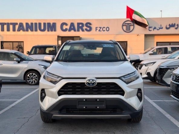 Новый Toyota RAV4 V (XA50), 2.5 л, 2023 в Дубае от Titanum Cars Белый цвет. Other | AUTO.AE