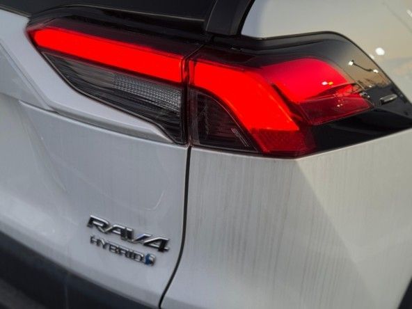 Новый Toyota RAV4 V (XA50), 2.5 л, 2023 в Дубае от Titanum Cars Белый цвет. Other | AUTO.AE