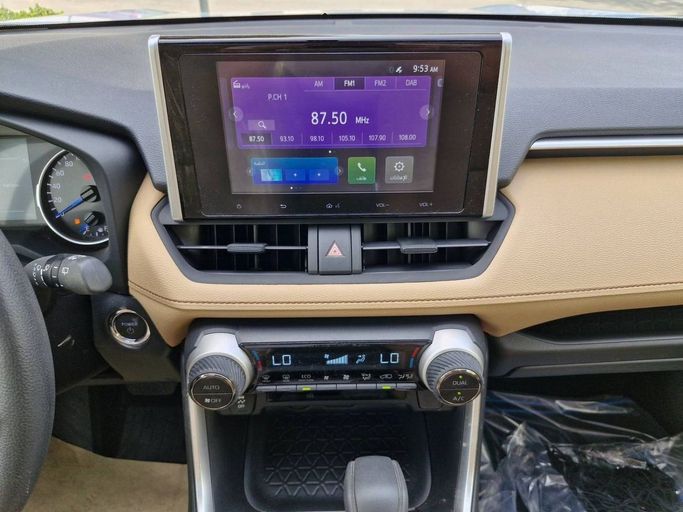 Новый Toyota RAV4 V (XA50), 2.5 л, 2025 в Дубае от Allied Motors Черный цвет. GCC | AUTO.AE