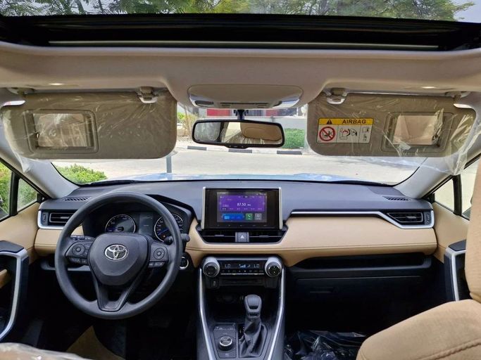 Новый Toyota RAV4 V (XA50), 2.5 л, 2025 в Дубае от Allied Motors Черный цвет. GCC | AUTO.AE