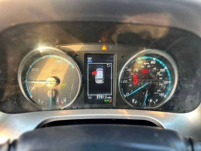 Подержанный Toyota RAV4 IV (XA40) Рестайлинг, 2.5 л, 2018 в Дубае от Lucky Star Motors Синий цвет. Американская | AUTO.AE