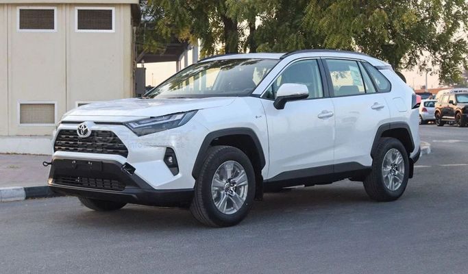 Новый Toyota RAV4 V (XA50), 2.5 л, 2025 в Дубае от Segrex Auto Белый цвет. GCC | AUTO.AE