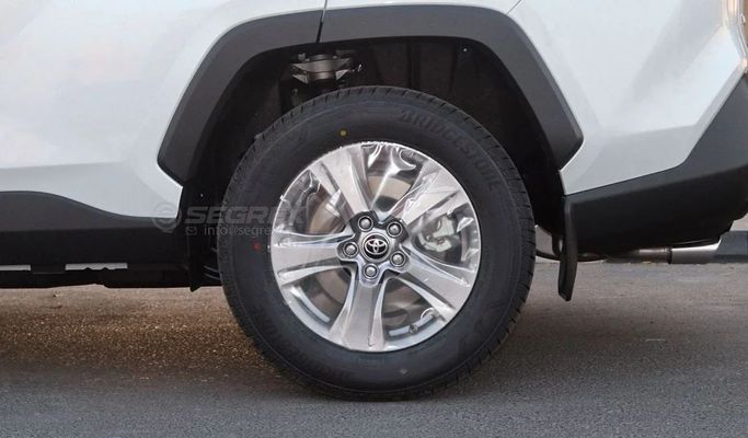 Новый Toyota RAV4 V (XA50), 2.5 л, 2025 в Дубае от Segrex Auto Белый цвет. GCC | AUTO.AE
