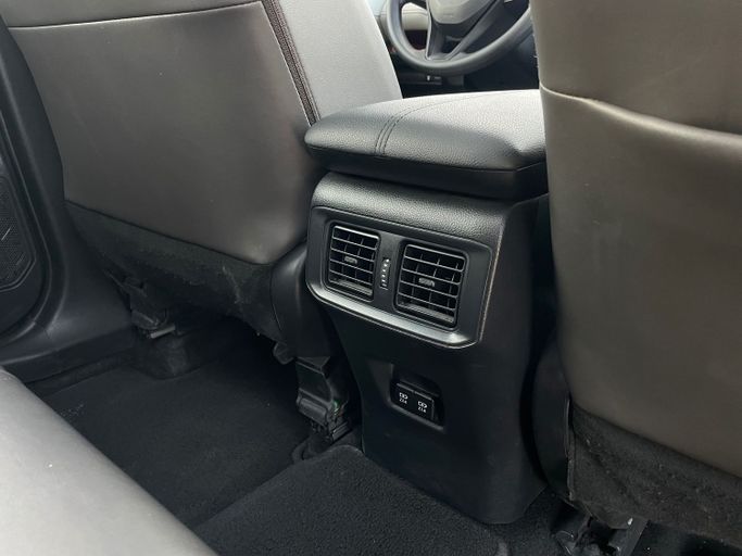 Подержанный Toyota RAV4 V (XA50), 2.5 л, 2021 в Дубае Серый цвет. GCC | AUTO.AE