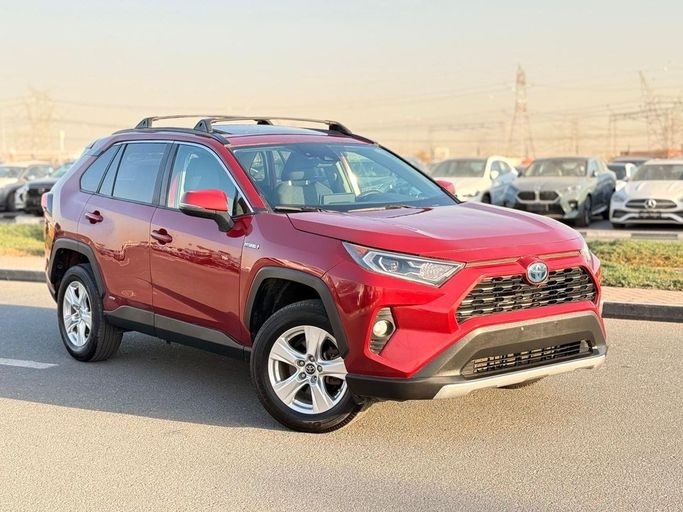 Used Toyota RAV4 V (XA50), 2.5 l, 2019 in Dubai by GHAZNI MOTORS, Red color. American Specs | AUTO.AE