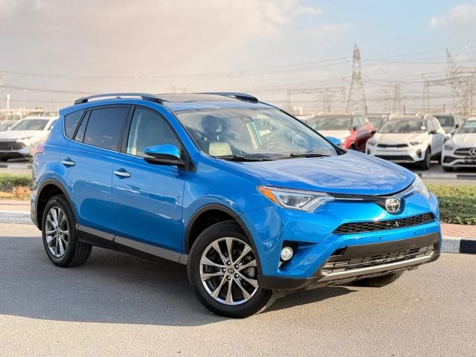 مستعملة Toyota RAV4 عملية فيس ليفت IV (XA40), 2.5 l, 2018 في في دبي من GHAZNI MOTORS، اللون أزرق. المواصفات الأمريكية | AUTO.AE
