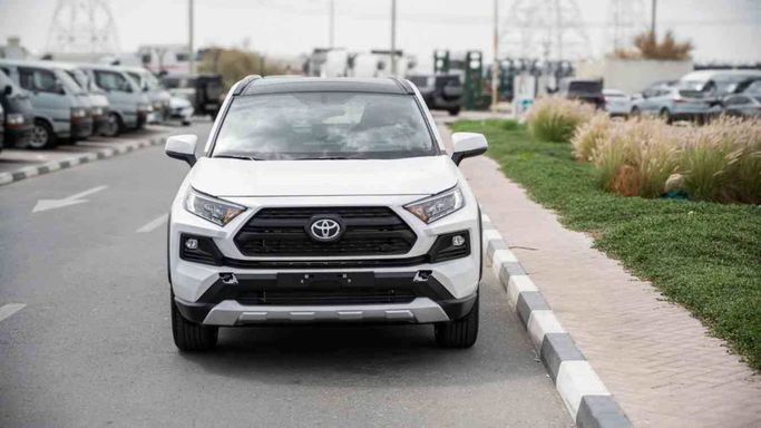 Новый Toyota RAV4 V (XA50), 2.5 л, 2025 в Дубае от Auto Vision LLC Белый цвет.  | AUTO.AE