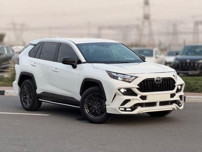 Used Toyota RAV4 V (XA50), 2.5 l, 2023 in Dubai by GHAZNI MOTORS, White color. American Specs | AUTO.AE | Listing #259057