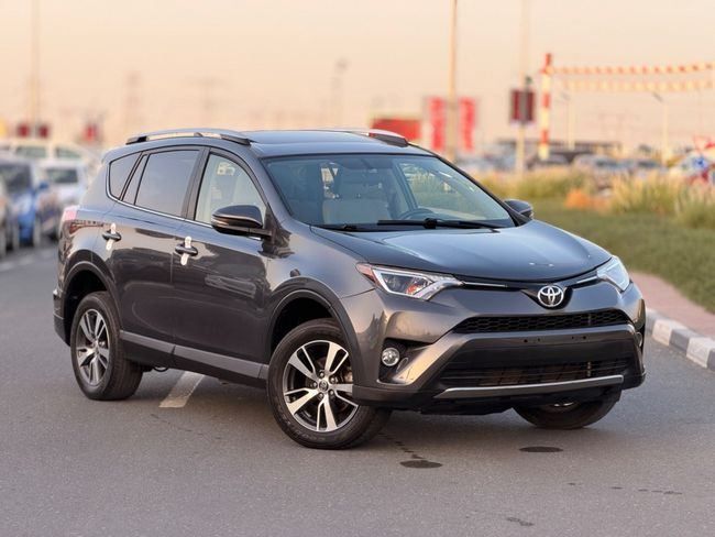 مستعملة Toyota RAV4 عملية فيس ليفت IV (XA40), 2.5 l, 2016 في في دبي من GHAZNI MOTORS، اللون رمادي. المواصفات الأمريكية | AUTO.AE | إعلان #259121