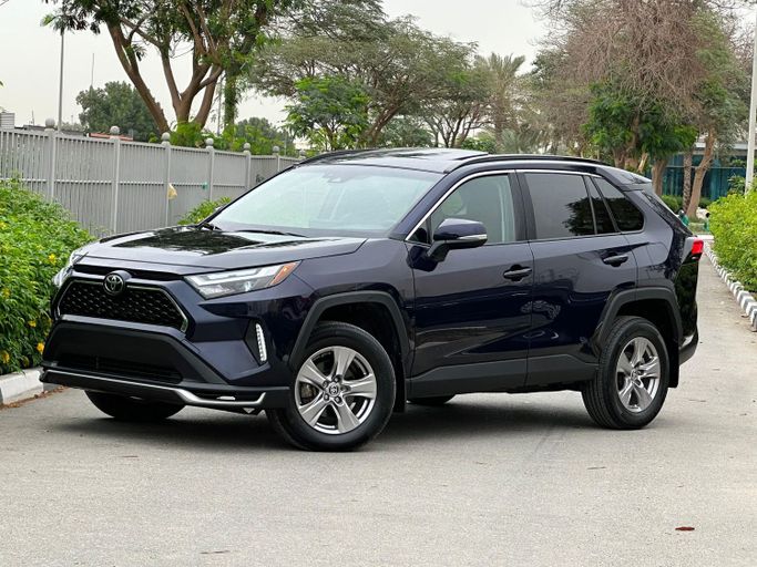 Подержанный Toyota RAV4 V (XA50), 2.5 л, 2024 в Дубае от Aryana Motors Fzco Синий цвет. Канадская | AUTO.AE | Объявление #261317