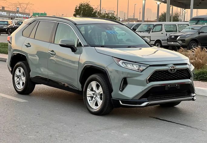 مستعملة Toyota RAV4 V (XA50), 2.5 l, 2021 في في دبي من Lucky Star Motors، اللون لون آخر. المواصفات الأمريكية | AUTO.AE | إعلان #262318