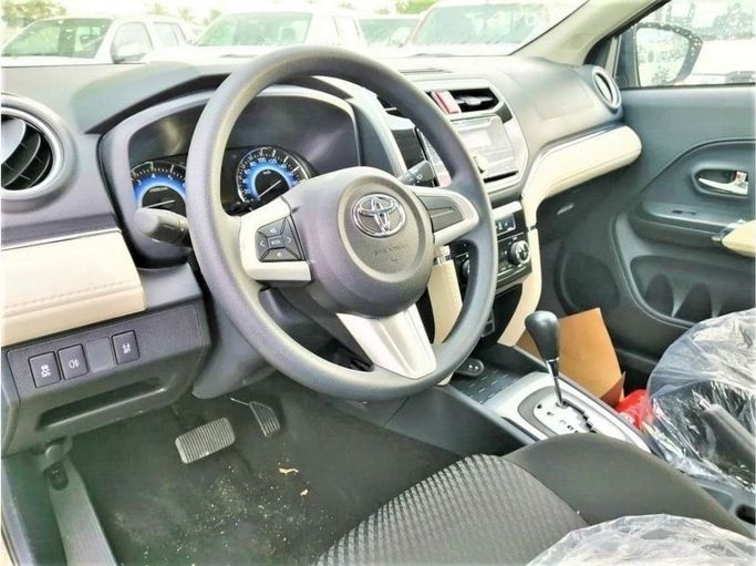 Новый Toyota Rush II, 1.5 л, 2023 в Дубае от Mohamed Hakim Motors Коричневый цвет. GCC | AUTO.AE