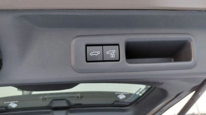 Новый Toyota Sequoia III, 3.4 л, 2025 в Дубае от World Center Motors FZE Коричневый цвет. Американская | AUTO.AE