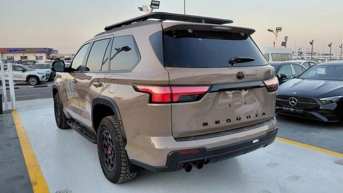 Новый Toyota Sequoia III, 3.4 л, 2025 в Дубае от World Center Motors FZE Коричневый цвет. Американская | AUTO.AE