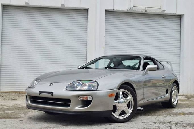 مستعملة Toyota Supra عملية فيس ليفت IV (A80), 3.0 l, 1998 في في دبي، اللون فضي. المواصفات اليابانية | AUTO.AE | إعلان #262280