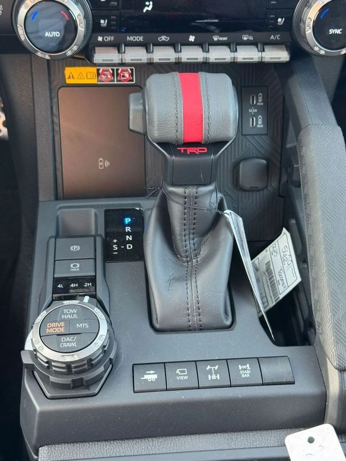 Новый Toyota Tacoma IV, 2.4 л, 2025 в Дубае от World Center Motors FZE Белый цвет. Канадская | AUTO.AE