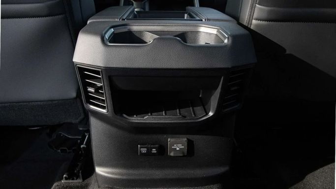 Новый Toyota Tundra III, 3.4 л, 2025 в Дубае от Dresden Motors Зеленый цвет. Канадская | AUTO.AE
