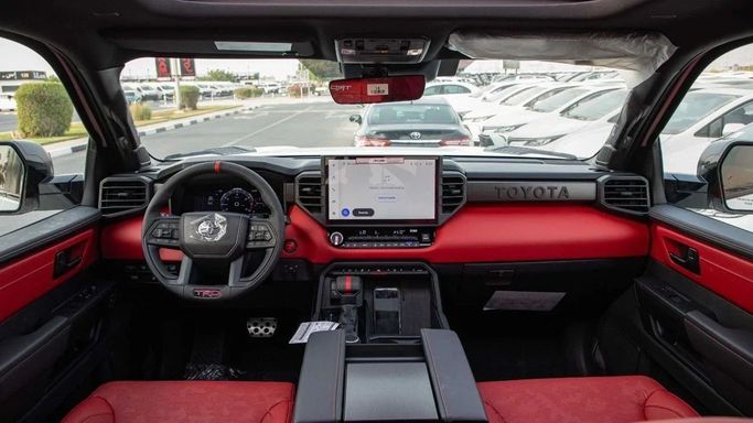 Новый Toyota Tundra III, 3.4 л, 2025 в Дубае от Dresden Motors Белый цвет. Канадская | AUTO.AE